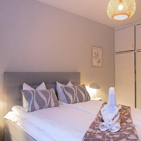 Santa's * 罗瓦涅米